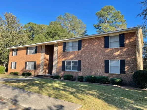 2108 Morganton Rd, Fayetteville, NC