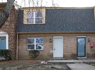 3917 Colony Sq #B, Greensboro, NC 27407