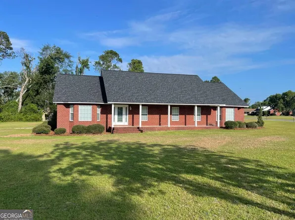 135 Sandspur Ln, Vidalia, GA 30474