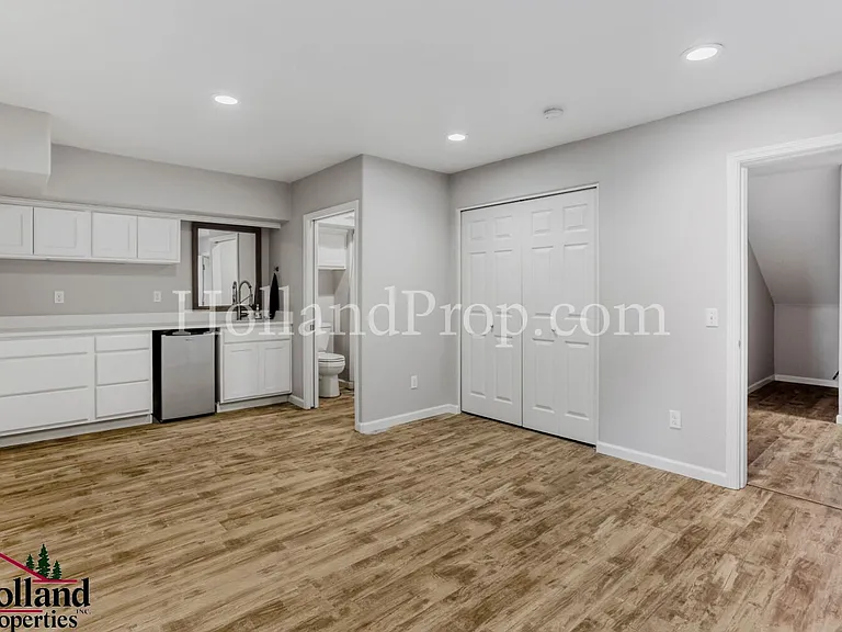 123 NE 75th Ave — Photo 4