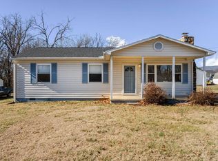 817 10th St, Shenandoah, VA 22849