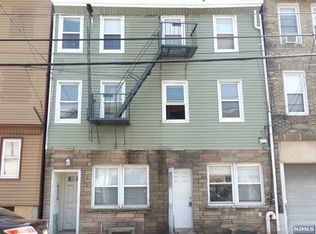 19 Cleveland Ave, Harrison, NJ 07029