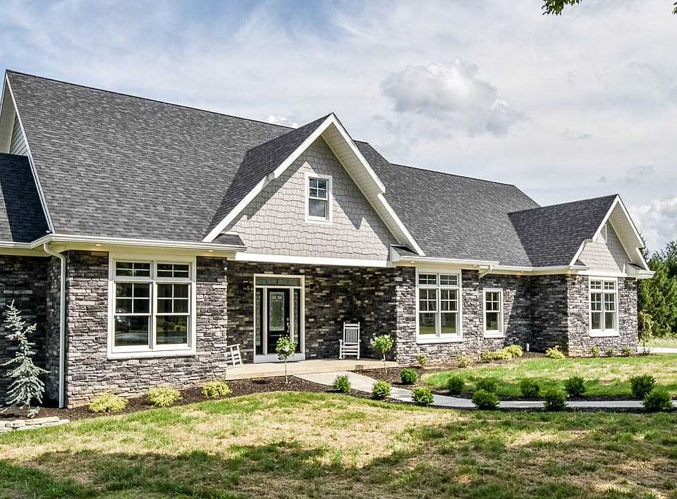 1st image of 2833 S Geneva Cir