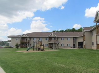532 6th St SW, Pine Island, MN 55963