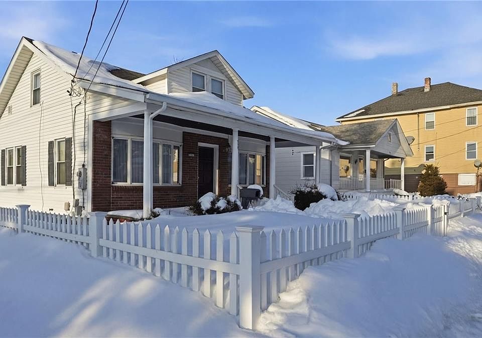 1st image of 957 Mineral Spring Ave