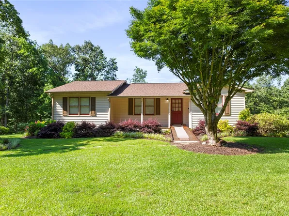 221 Whitmire Church Rd, Tamassee, SC 29686