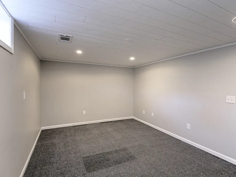 5540 Oldham St — Photo 18