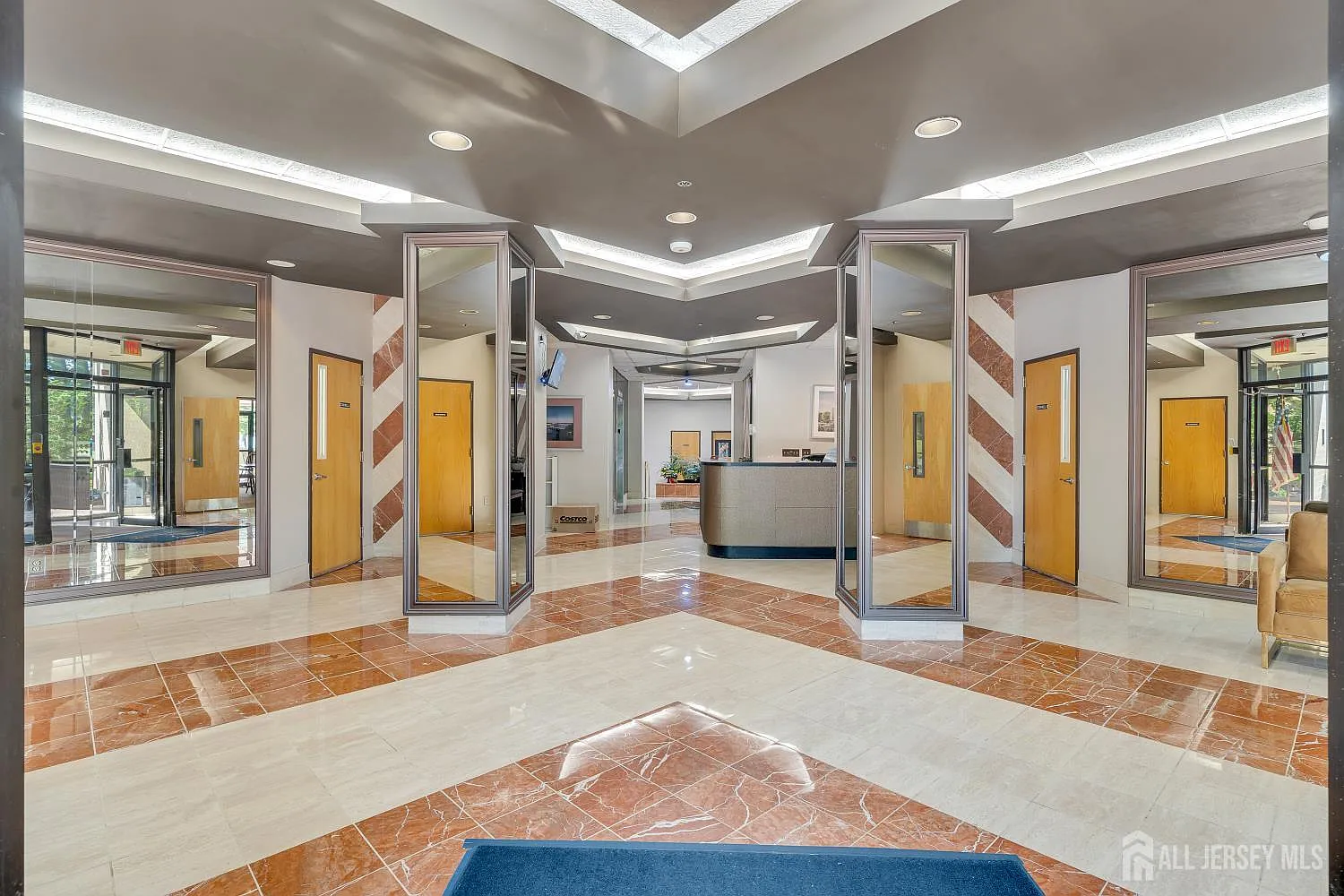 2 bed, 2.0 bath, $2,800 — Photo 4