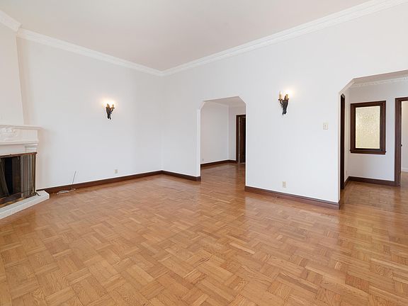 4th image of 1658 27th Ave
