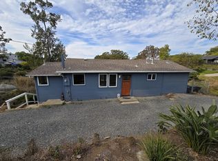 625 Vale View Dr, Vista, CA 92081