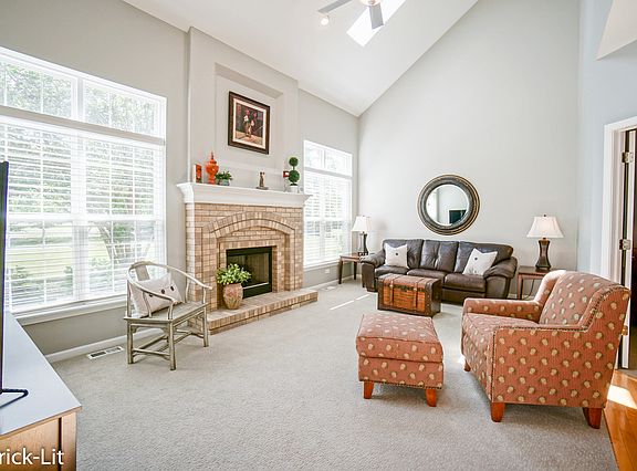 5th image of 11934 S Winterberry Ln