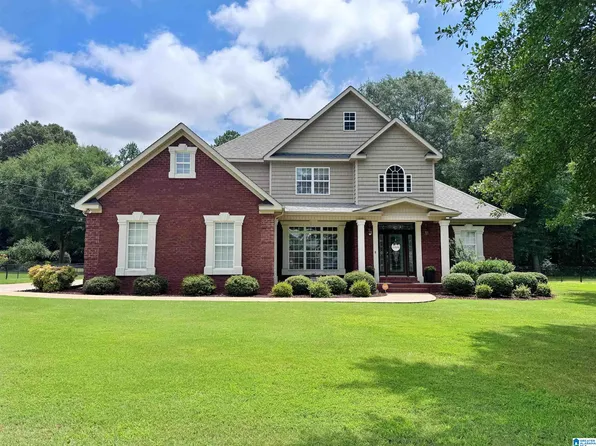 1104 Carrie Ct SW, Jacksonville, AL 36265