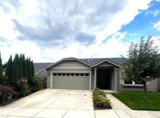 4933 Glacier Dr, Springfield, OR 97478