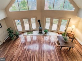 418 Turquoise Dr, Hedgesville, WV 25427
