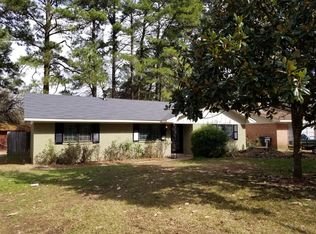8905 Bayonne Dr, Shreveport, LA 71118