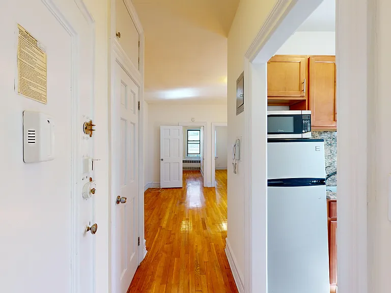 338 E 70th St #5A — Photo 9