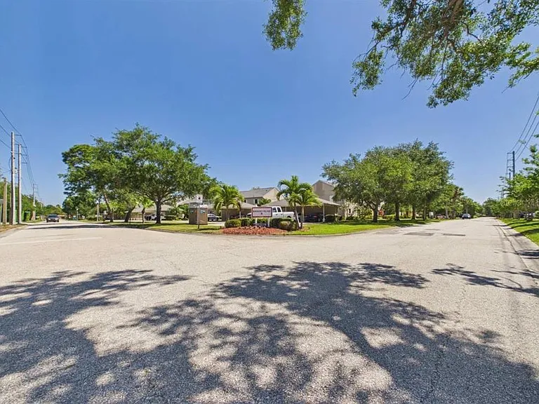 Pelican Ct — Photo 29
