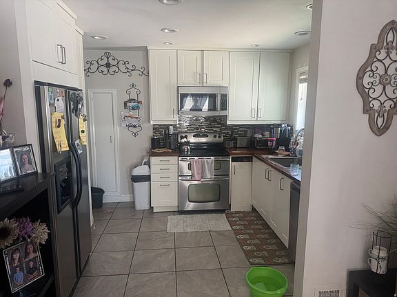 3rd image of 276 4th St