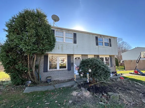 429-431 Devon Dr, Johnstown, PA 15904