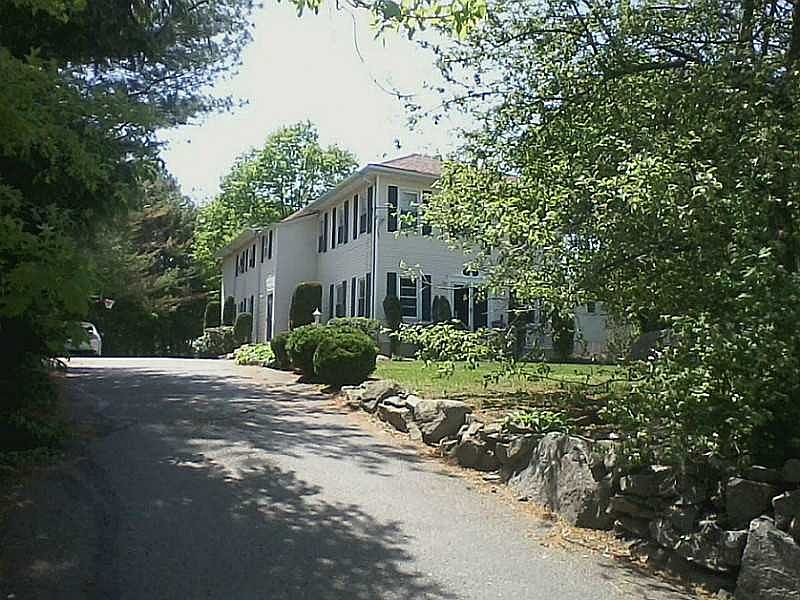 2nd image of 446 Woodward Rd