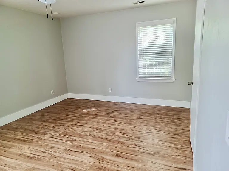 2524 Palmetto St — Photo 7