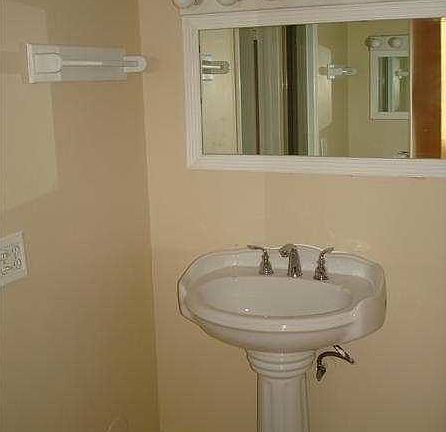 5th image of 402 NW 87th Ave APT 101