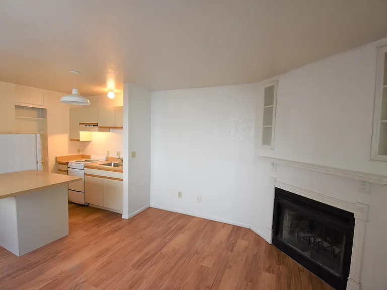 1828 Arapahoe Ave #2B — Photo 2