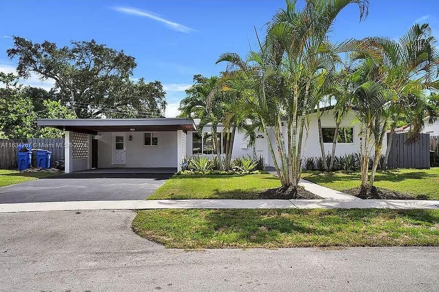 1st image of 1650 SW 27th Ave