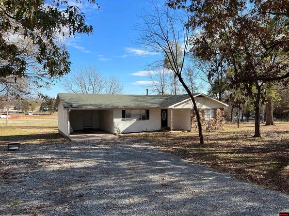 212 S Virginia St, Summit, AR 72677