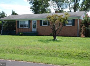 7194 Oak Dr, Reva, VA 22735