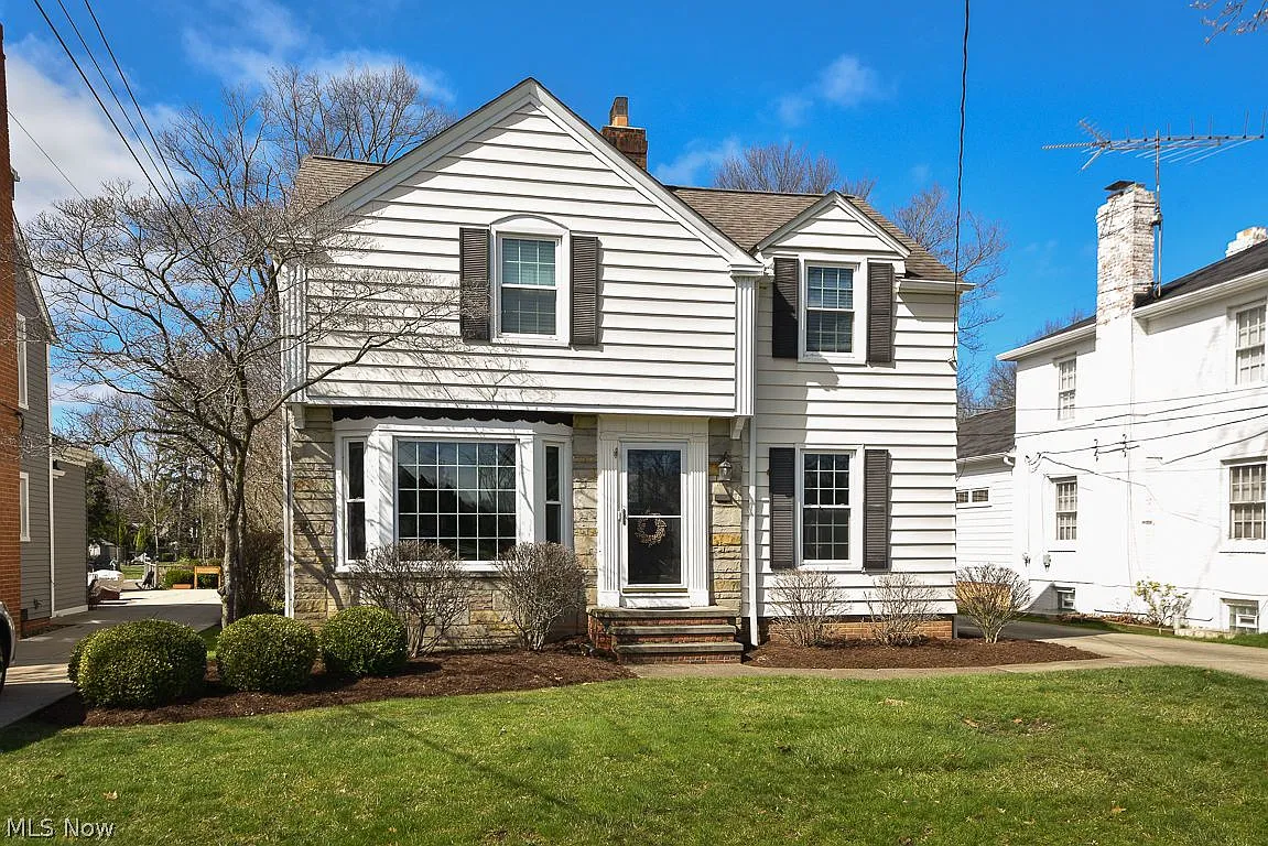 1000 Elmwood Rd photo 1