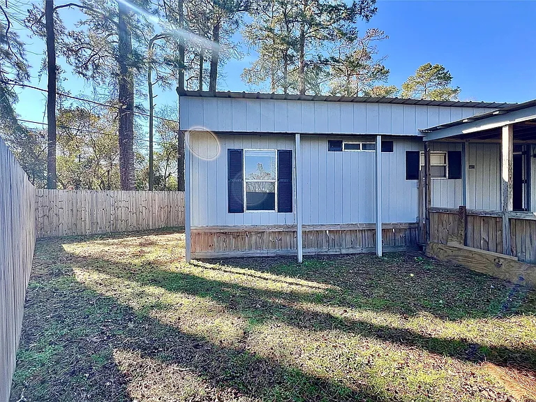 1508 Darden Dr — Photo 2
