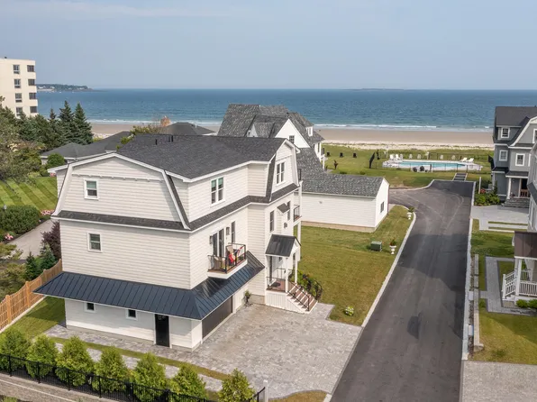 2 Schooner Way, Old Orchard Beach, ME 04064
