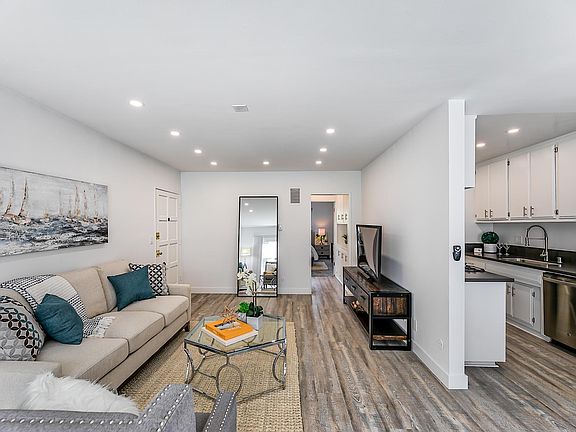 5th image of 3707 S Canfield Ave APT 6