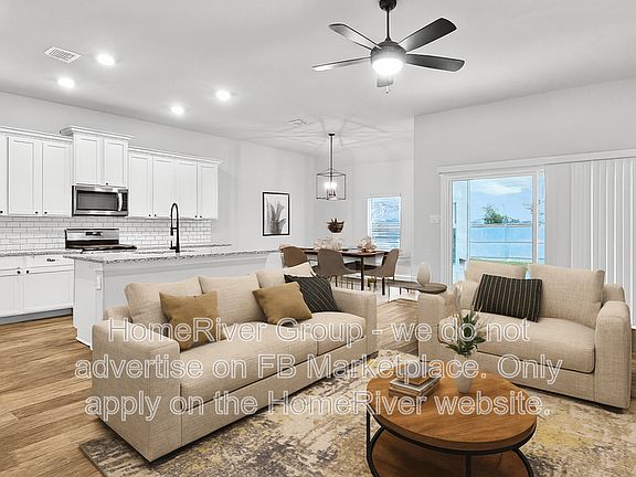 3rd image of 305 Lt John Decker Dr