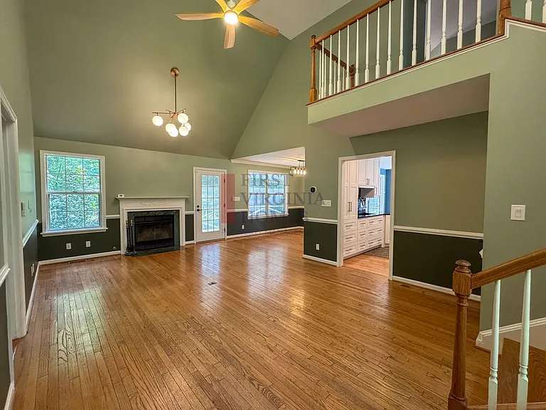 202 Blackthorn Ln — Photo 6