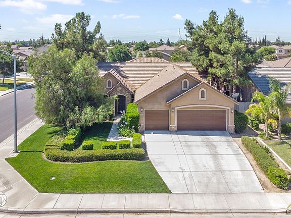 2nd image of 11601 Sagebrush Ave