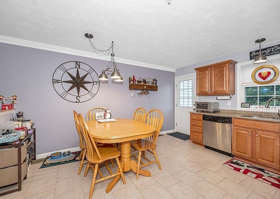 21 Merrimac Way UNIT D, Tyngsboro, MA 01879 Zillow