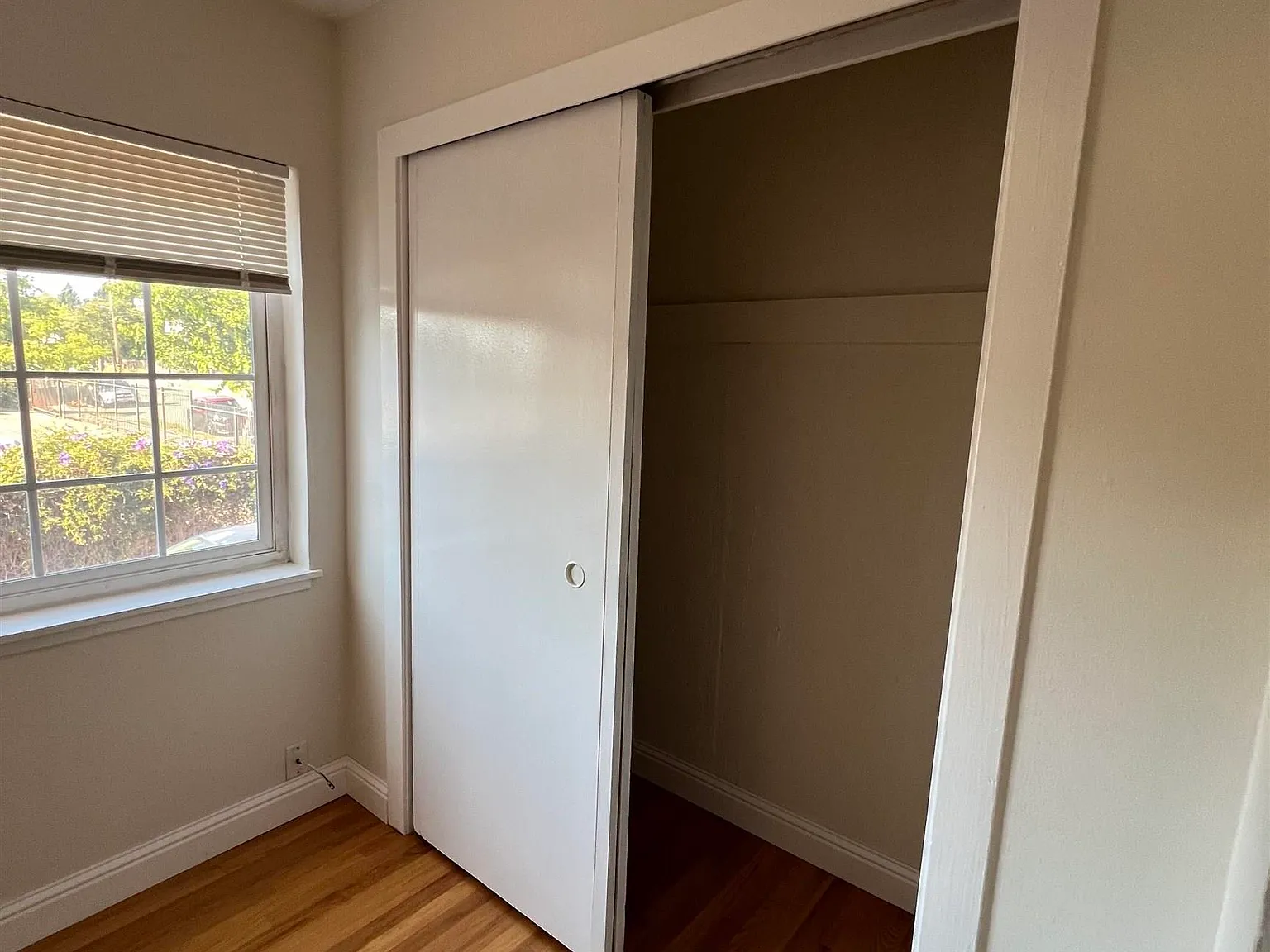 2 bed, 715 sqft, $2,950 — Photo 4