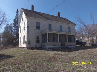 22 N Main St, Guilford, ME 04443