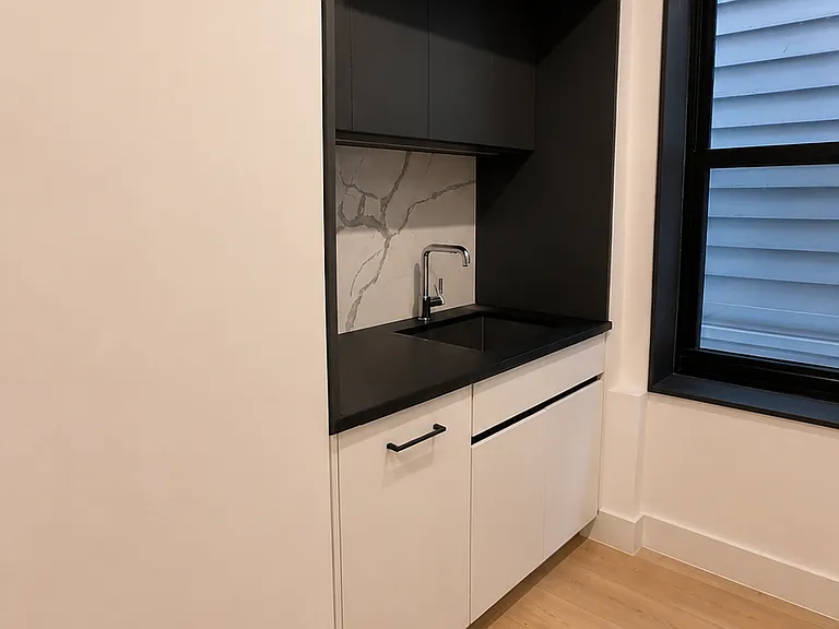145 Henry St #1C — Photo 5