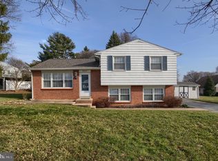63 Glen Oaks Dr, Lancaster, PA 17603