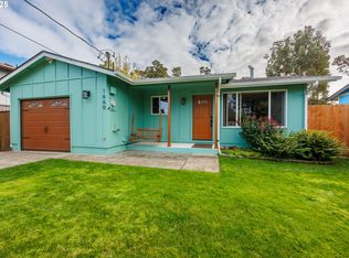 1660 34th St, Florence, OR 97439