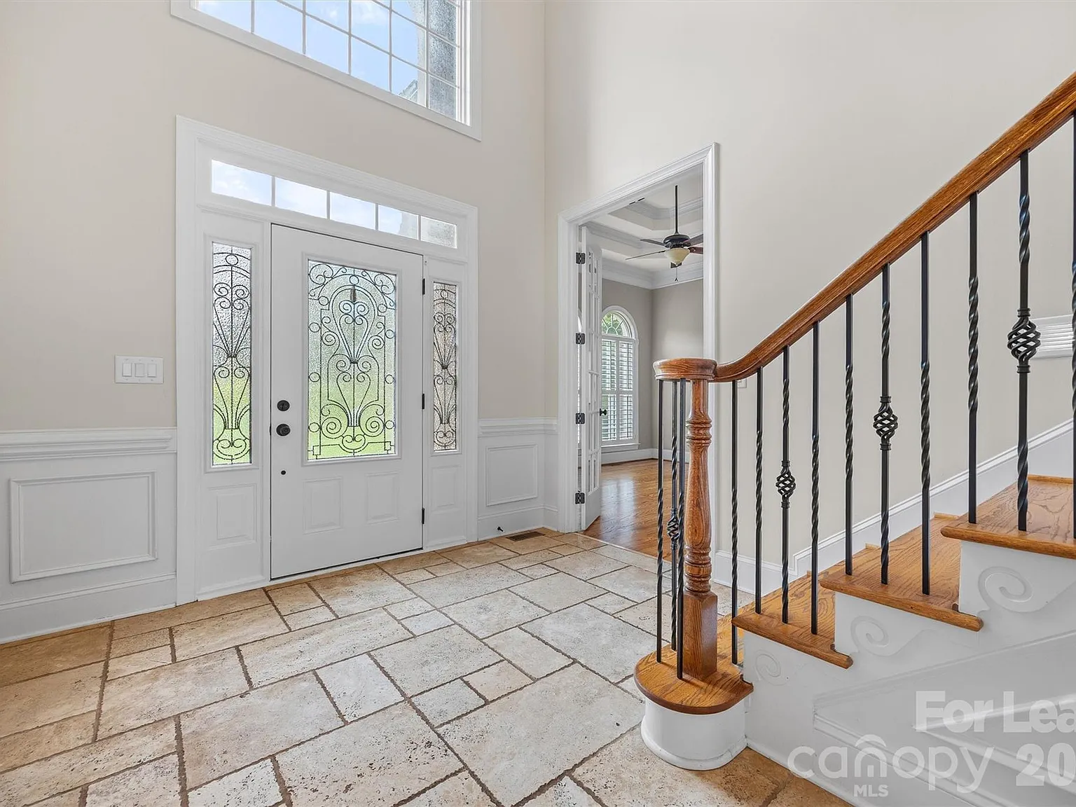4 bed, 3.5 bath, 4571 sqft, $4,100 — Photo 3