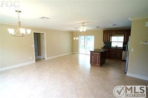 Family Room and Kitchen with NEW appliances, Granite and Cabinets..