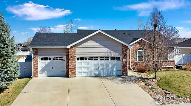 1st image of 108 Cobble Dr