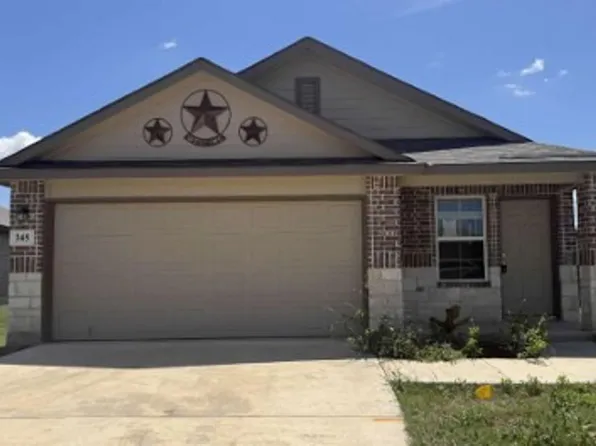345 Middle Green Loop, Floresville, TX 78114