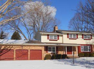 220 Thomaston Trl, Springfield, OH 45503