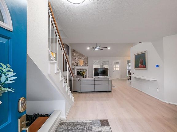 3rd image of 3207 Kempwood Drive