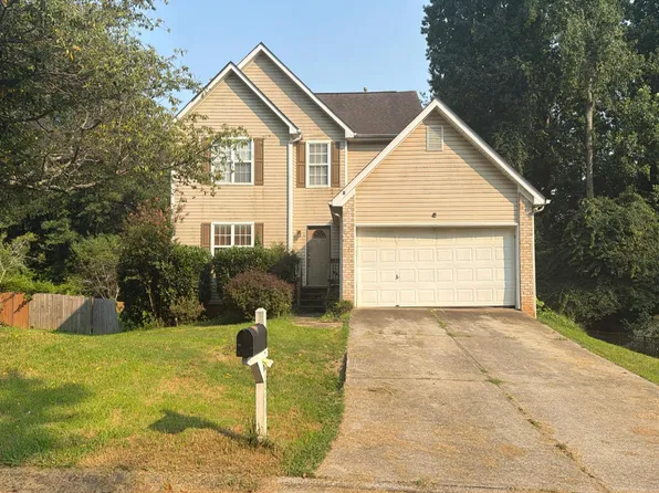 7055 Valley Forge Dr, Flowery Branch, GA 30542